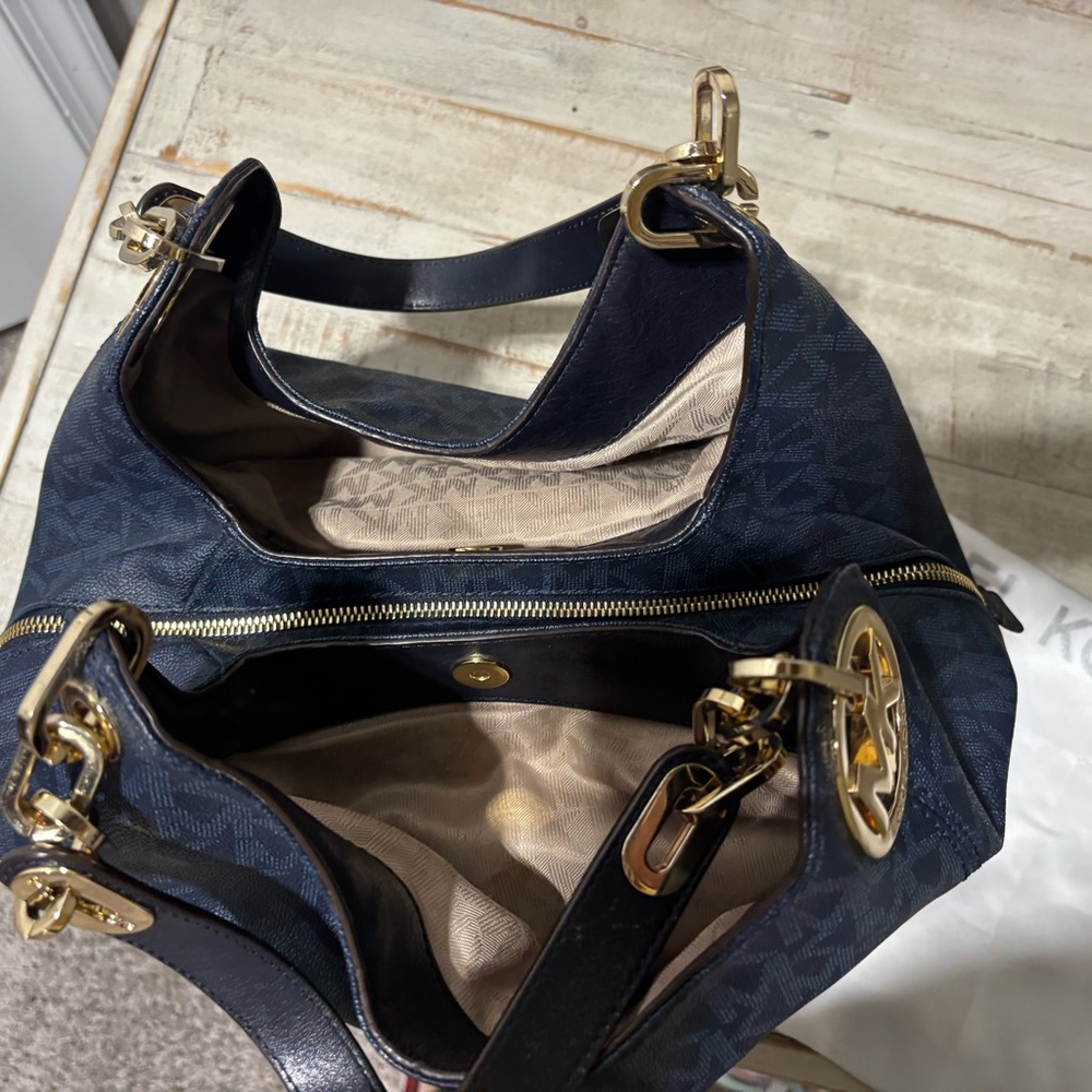❤️Michael Kors Large Fulton Baltic Navy Tote - Picture 9 of 9